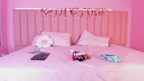 Angelie Rose  online show from July 14, 1:27 pm