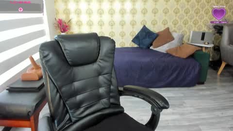 angelina_class_7 online show from June 19, 2:09 pm