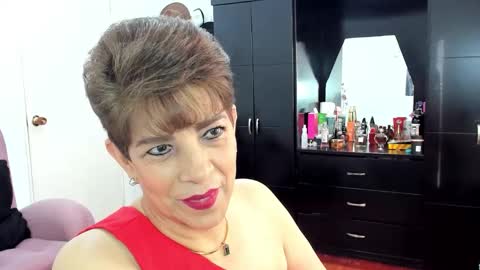 Angelina online show from October 20, 12:30 pm