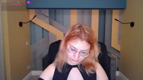 AngelinaLow online show from December 1, 12:30 pm