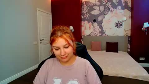 AngelinaLow online show from June 22, 11:29 am