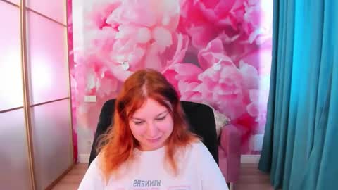 AngelinaLow online show from June 6, 11:38 am