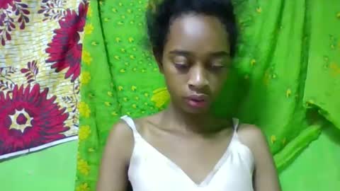 angeline221173 online show from May 6, 3:21 am
