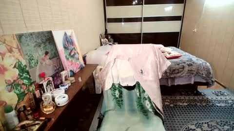 angelleah online show from June 22, 6:27 pm