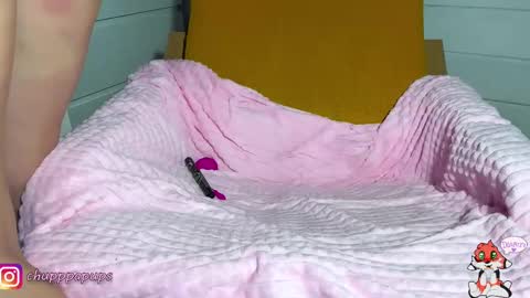 Snapshot of angelok_ chatting on March 8, 5:25 am My name is Ena. You will make me very happy if you subscribe. Love you online show from March 8, 5:25 am