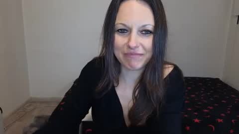 Giulia online show from March 19, 1:15 pm