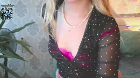  Im Chloe  i do FLASH BOOBS for new fan club online show from June 16, 11:06 pm