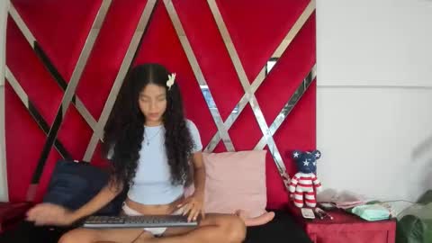 angiexht online show from March 13, 6:53 pm