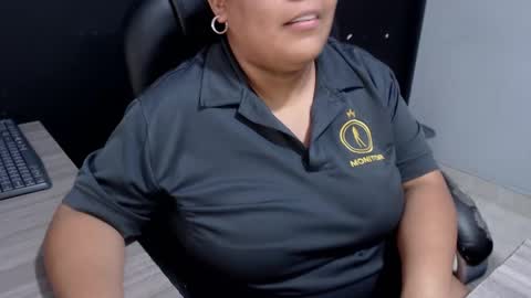 angy online show from October 1, 10:04 pm