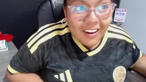 angy online show from June 27, 5:08 pm