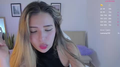 Snapshot of aniie_pink18 chatting on October 18, 7:59 pm Maria online show from October 18, 7:59 pm