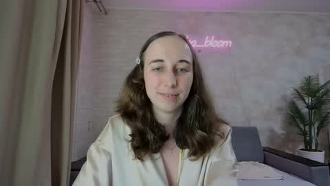 anikabloom online show from February 10, 6:42 am