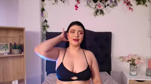 Snapshot of anikaromanoff chatting on March 12, 12:15 pm Lauren Anika online show from March 12, 12:15 pm