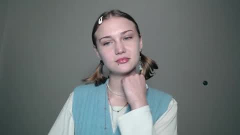 Snapshot of anisiaaa_lovesyou chatting on October 26, 7:42 pm Anisia online show from October 26, 7:42 pm