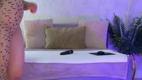 anissia teaser online show from March 16, 7:56 am