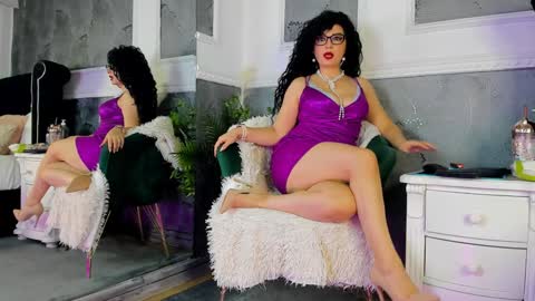 anissia teaser online show from February 4, 5:31 am