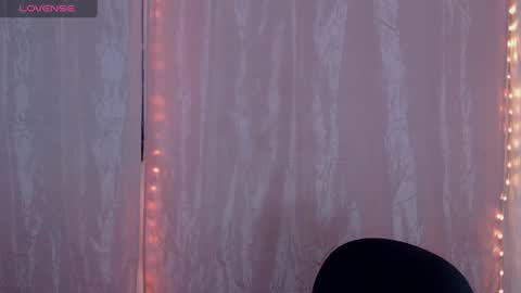 ANITTA online show from July 1, 1:27 am