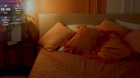 Anita online show from November 28, 1:41 am