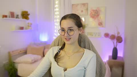 Anita Grey online show from December 3, 8:00 pm