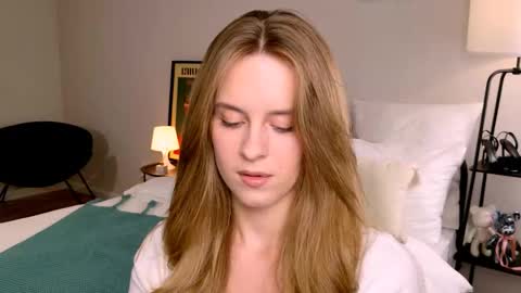 Anita online show from September 11, 1:33 pm