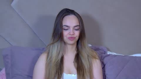 AnitaVenture online show from June 18, 4:25 am