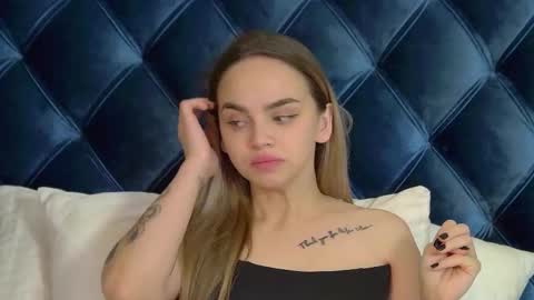 AnitaVenture online show from November 2, 4:16 am