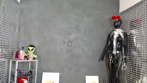 Hello My name is NaiaraPv is OPEN online show from June 11, 12:32 am