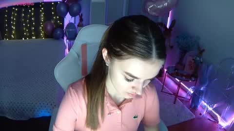 ann_woood online show from March 9, 7:33 am