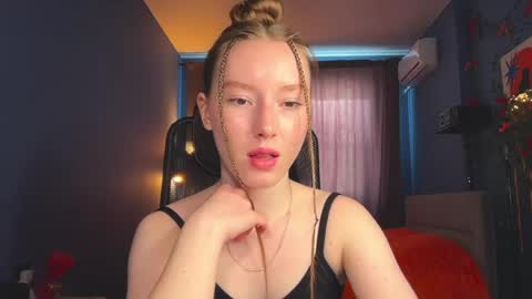 Anna online show from April 28, 12:42 pm
