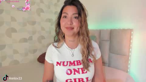 Snapshot of anna_loveu chatting on September 13, 9:56 pm Ana Lucia online show from September 13, 9:56 pm