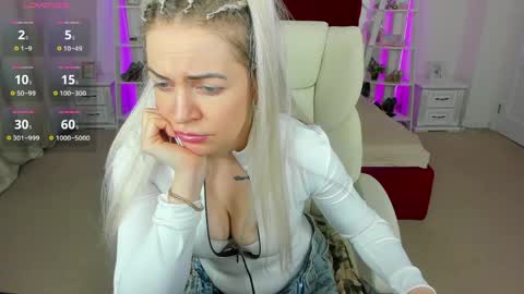 anna_snow9 online show from May 3, 6:17 am