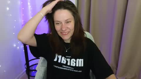 annaabels online show from September 8, 8:08 pm