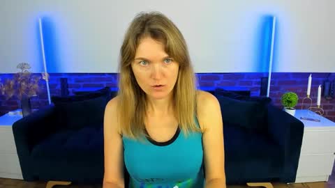 Annabel online show from October 26, 6:53 am