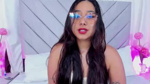 Snapshot of annaqueen_ chatting on January 11, 4:25 pm Anna online show from January 11, 4:25 pm