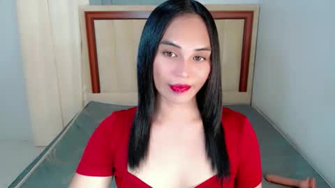 SWEET ANNE online show from December 3, 7:55 am