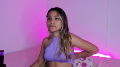 Snapshot of annebull_ chatting on September 24, 9:41 am Anne online show from September 24, 9:41 am