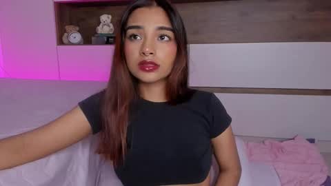 Anne online show from March 18, 4:39 am