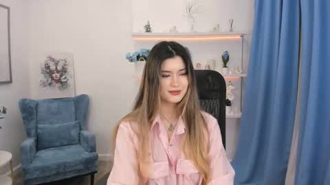 Snapshot of annetli chatting on October 15, 3:42 am annetli online show from October 15, 3:42 am