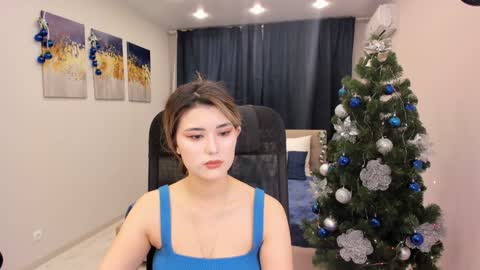 Snapshot of annetli chatting on December 27, 3:42 am annetli online show from December 27, 3:42 am