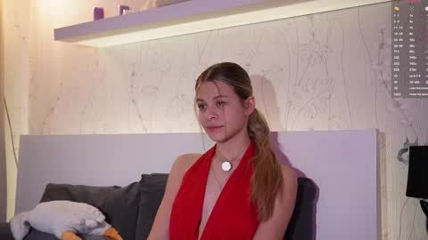 Snapshot of anneverity chatting on October 16, 6:54 pm Anne online show from October 16, 6:54 pm