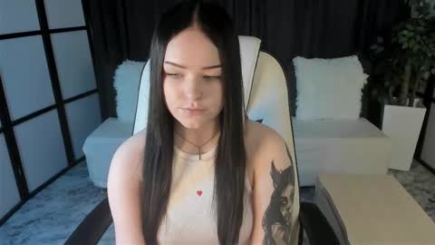 Ann online show from November 15, 8:48 am