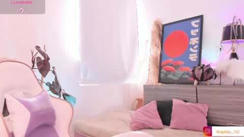 Angel online show from July 15, 7:29 pm