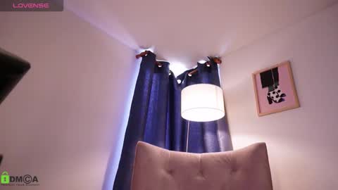 Annie online show from March 14, 2:07 pm