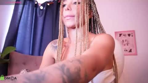 Annie online show from November 8, 2:00 pm