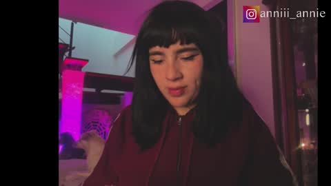 JEANNE no olvides seguirme dont forget follow me  uu online show from October 6, 1:44 am