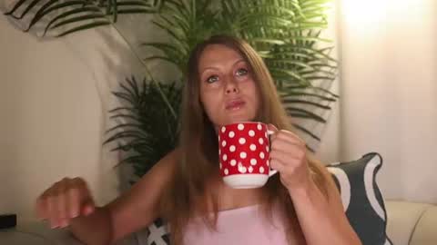 annittastar online show from August 10, 2:37 am