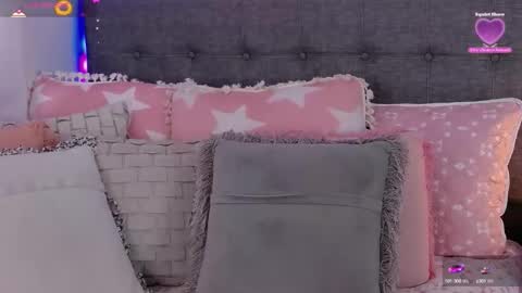 Snapshot of anntonellalee chatting on October 16, 6:54 pm Antonella Lee online show from October 16, 6:54 pm