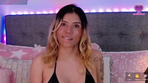 Snapshot of anntonellalee chatting on October 8, 10:36 pm Antonella Lee online show from October 8, 10:36 pm