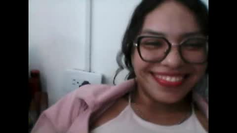 Annie online show from October 16, 9:28 pm