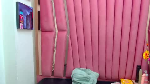 Snapshot of anny_swet chatting on January 14, 12:56 pm Anny online show from January 14, 12:56 pm